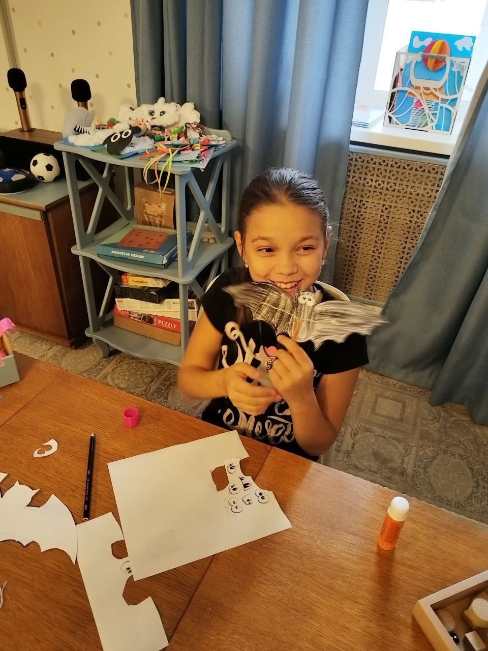 29 октября в детской комнате МБУ "Мироновский поселковый ДК" состоялся мастер-класс 29 октября в детской комнате МБУ "Мироновский поселковый ДК" состоялся мастер-класс