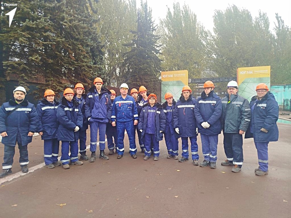 Выбираем профессию. Благодаря Коваленко Александру Геннадьевичу — депутату Енакиевского городского совета, управляющего филиалом № 2 ЕМЗ ООО «ЮГМК ДОНЕЦК», Первые из индустриально-металлургического техникума в рамках проекта... Выбираем профессию. Благодаря Коваленко Александру Геннадьевичу — депутату Енакиевского городского совета, управляющего филиалом № 2 ЕМЗ ООО «ЮГМК ДОНЕЦК», Первые из индустриально-металлургического техникума в рамках проекта...