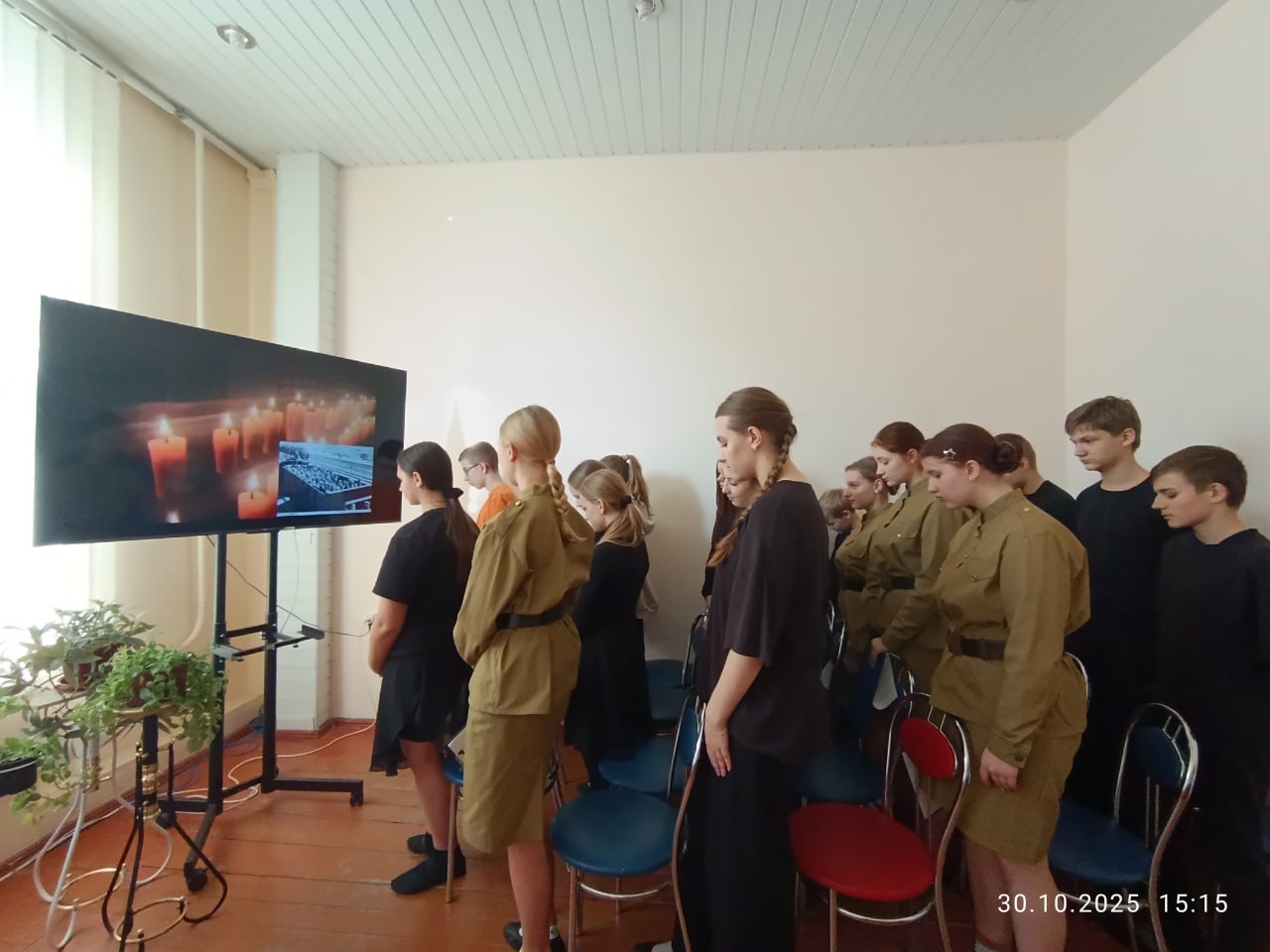 В Комсомольское прошел информационный час «Для памяти нет срока давности» В Комсомольское прошел информационный час «Для памяти нет срока давности»