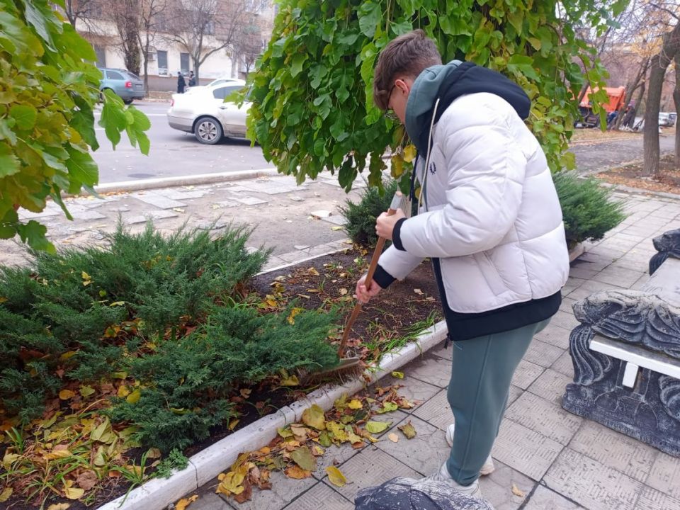 Иван Приходько: Партийцы Единой России Центрально-Городского района Горловки поддерживают проект «Городская среда» Иван Приходько: Партийцы Единой России Центрально-Городского района Горловки поддерживают проект «Городская среда»