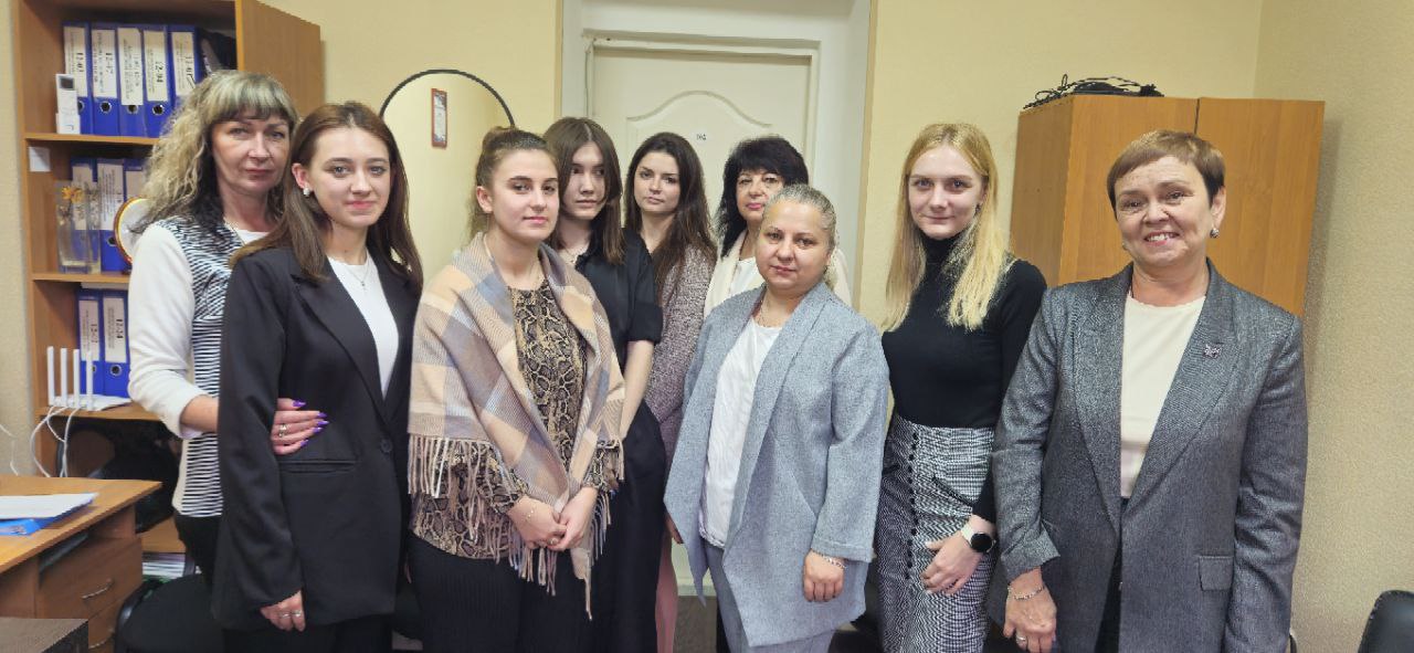 Татьяна Пильгун провела встречу с сотрудниками опеки и попечительства Администрации городского округа Докучаевск Татьяна Пильгун провела встречу с сотрудниками опеки и попечительства Администрации городского округа Докучаевск