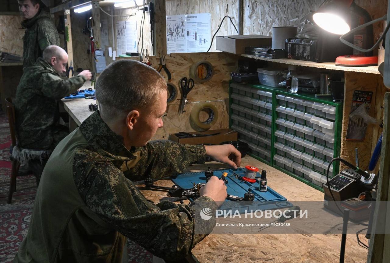 Лаборатория по ремонту и сборке БПЛА группировки войск «Центр» на Покровском (Красноармейском) направлении Лаборатория по ремонту и сборке БПЛА группировки войск «Центр» на Покровском (Красноармейском) направлении