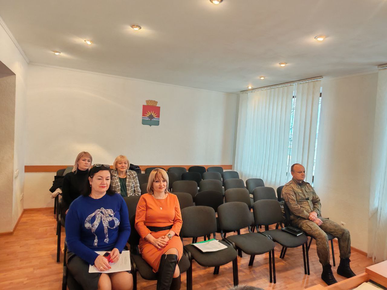 Внеочередное заседание Торезского городского совета Внеочередное заседание Торезского городского совета