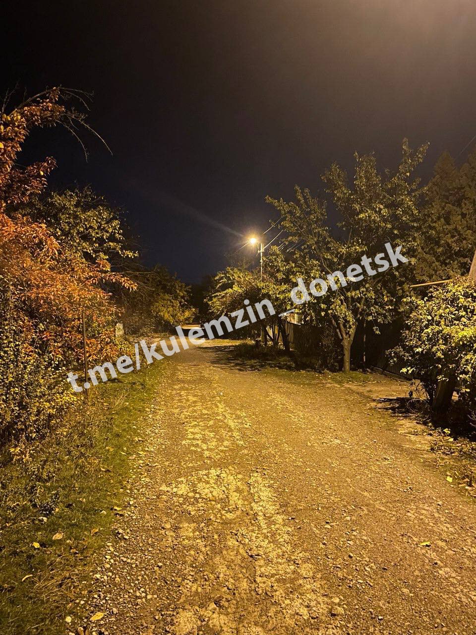 В Киевском районе специалисты предприятия «Донецкгорсвет» восстановили наружное освещение в поселке шахты Засядько, которое не функционировало с 2022 года из-за обстрелов со стороны преступного киевского режима В Киевском районе специалисты предприятия «Донецкгорсвет» восстановили наружное освещение в поселке шахты Засядько, которое не функционировало с 2022 года из-за обстрелов со стороны преступного киевского режима