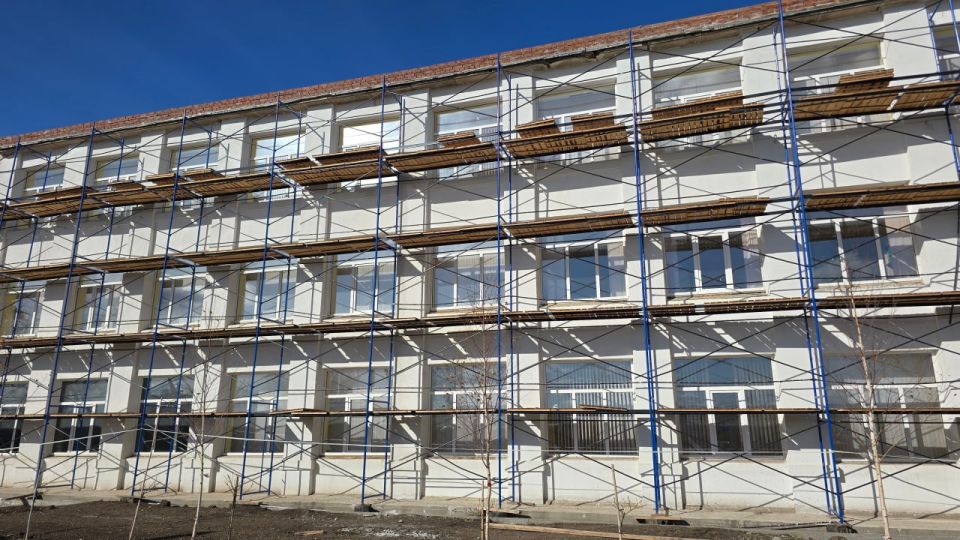 В ходе рабочего визита в село Раздольное Глава муниципального образования Старобешевский муниципальный округ Николай Михайлов проинспектировал ход выполнение ремонтных работ в ГБОУ «Раздольненская школа Старобешевского м.о.»... В ходе рабочего визита в село Раздольное Глава муниципального образования Старобешевский муниципальный округ Николай Михайлов проинспектировал ход выполнение ремонтных работ в ГБОУ «Раздольненская школа Старобешевского м.о.»...