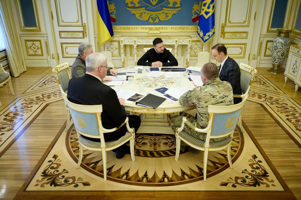 Зеленский угрожает дальнобойными атаками по России