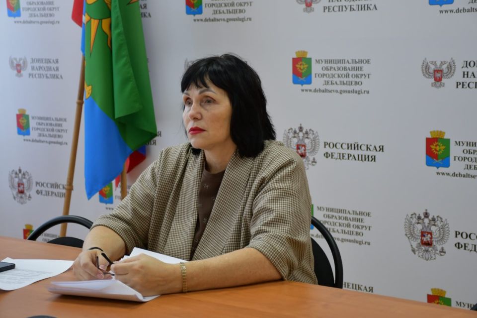 30 октября в Дебальцевском местном отделении Партии "ЕДИНАЯ РОССИЯ" провели встречу с секретарями первичных отделений Единой России 30 октября в Дебальцевском местном отделении Партии "ЕДИНАЯ РОССИЯ" провели встречу с секретарями первичных отделений Единой России