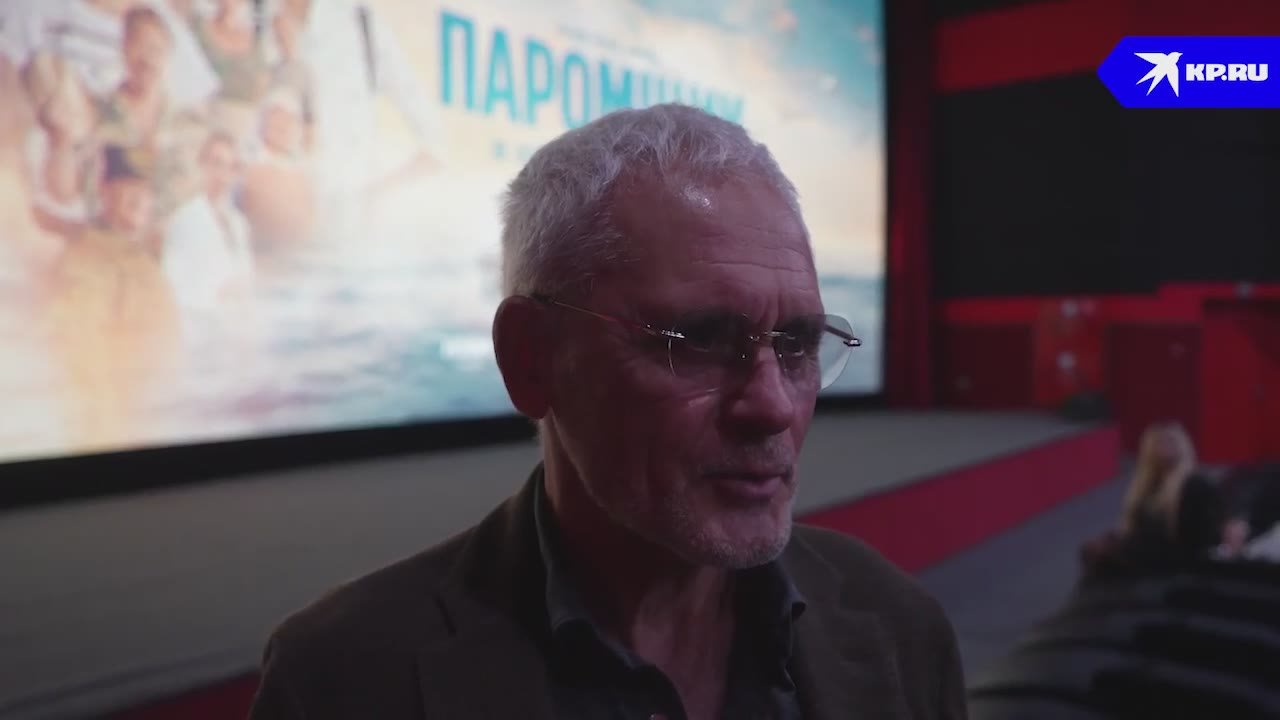 «Фильм о любви к Родине, родне и к близким»: Жители Мариуполя первыми увидели драмеди режиссера Федора Попова «Паромщик»