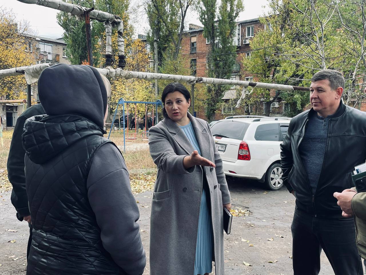 Анна Кондрыкинская: Ни одна проблема не остаётся без внимания: продолжаю комплексно выезжать на жалобы наших жителей Анна Кондрыкинская: Ни одна проблема не остаётся без внимания: продолжаю комплексно выезжать на жалобы наших жителей