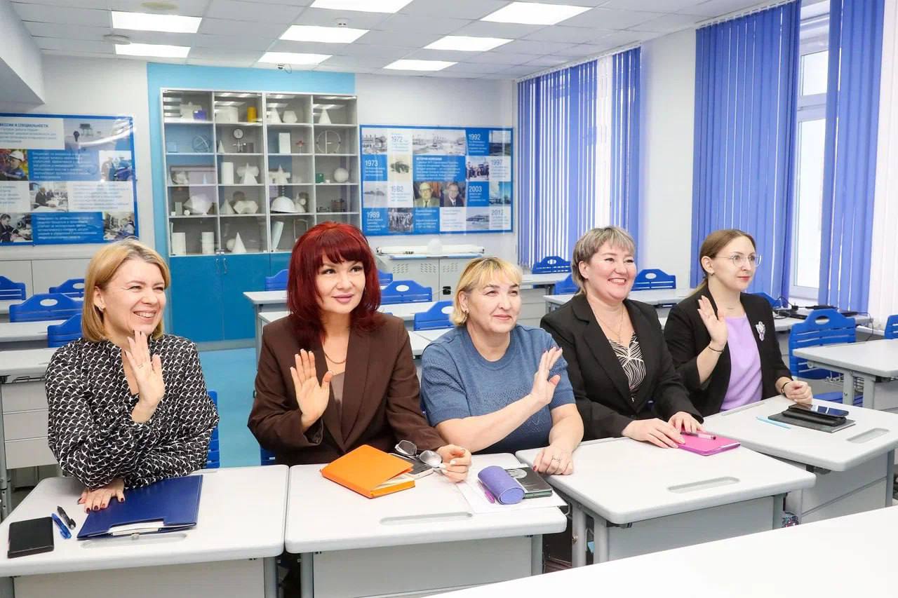 Ныдымские учителя помогут волновахским школьникам подготовиться к итоговой аттестации Ныдымские учителя помогут волновахским школьникам подготовиться к итоговой аттестации