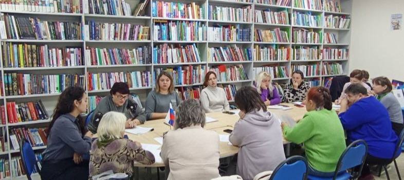 Семинар по организации библиотечной деятельности прошел в Мангушской центральной библиотеке