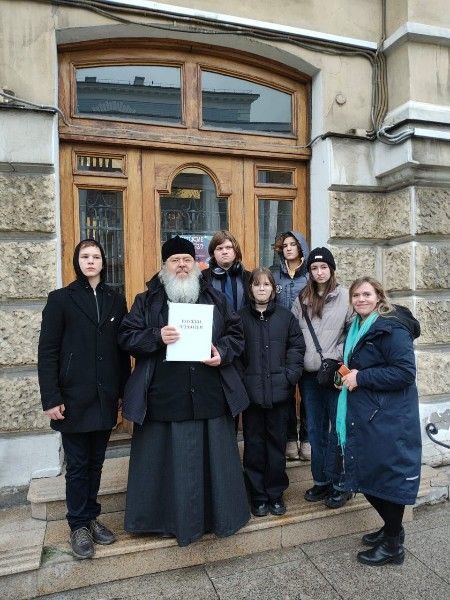 Александр Качанов: По благословению Высокопреосвящейннейшего Владимира митрополита Донецкого и Мариупольского и по приглашению директора музея "Исаакиевский собор" Мудрова Юрия Витальевича, а так же при содействии... Александр Качанов: По благословению Высокопреосвящейннейшего Владимира митрополита Донецкого и Мариупольского и по приглашению директора музея "Исаакиевский собор" Мудрова Юрия Витальевича, а так же при содействии...