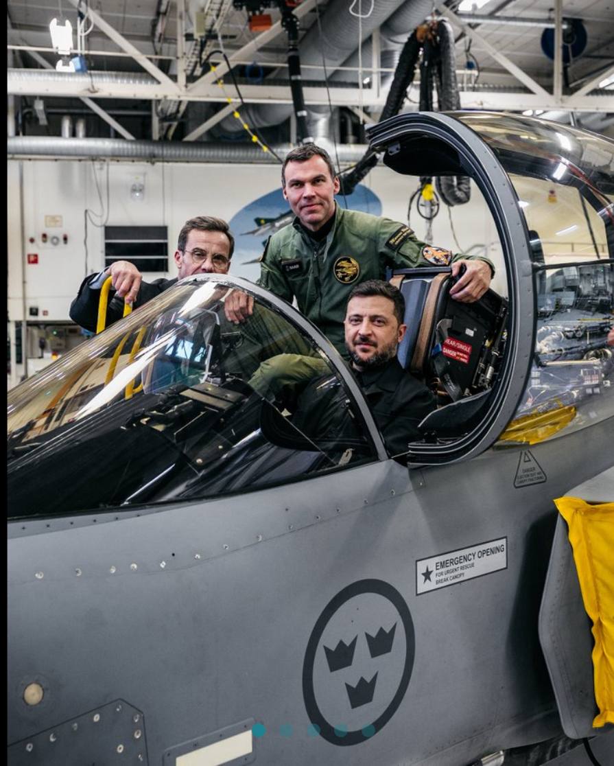 Олег Царёв: На протяжении последнего времени, чтобы забить в эфире плачевные новости из Красноармейска (Покровска) на Украине раздували очередную «перемогу»: Швеция поставляет Украине 150 самолетов Gripen, Saab строит на...