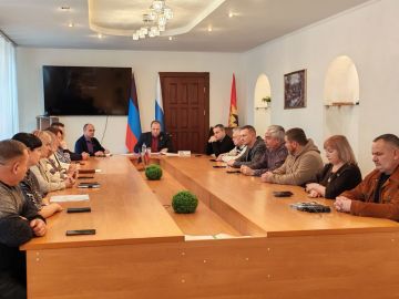 Заседания постоянных комитетов