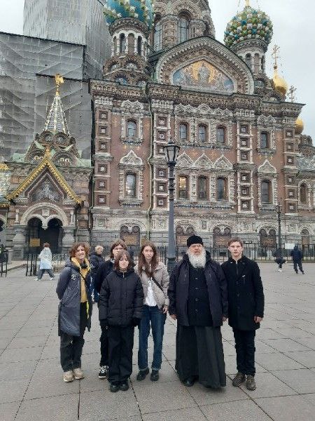 Александр Качанов: По благословению Высокопреосвящейннейшего Владимира митрополита Донецкого и Мариупольского и по приглашению директора музея "Исаакиевский собор" Мудрова Юрия Витальевича, а так же при содействии... Александр Качанов: По благословению Высокопреосвящейннейшего Владимира митрополита Донецкого и Мариупольского и по приглашению директора музея "Исаакиевский собор" Мудрова Юрия Витальевича, а так же при содействии...