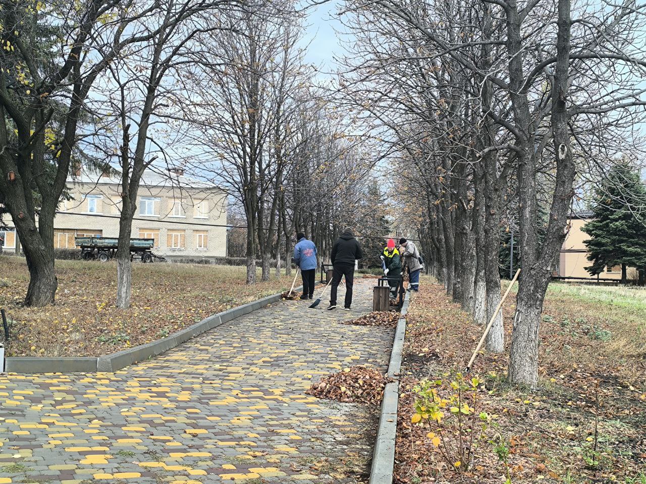 Сергей Желновач: Экологический субботник в Новолуганском: совместные усилия ради чистоты! Сергей Желновач: Экологический субботник в Новолуганском: совместные усилия ради чистоты!