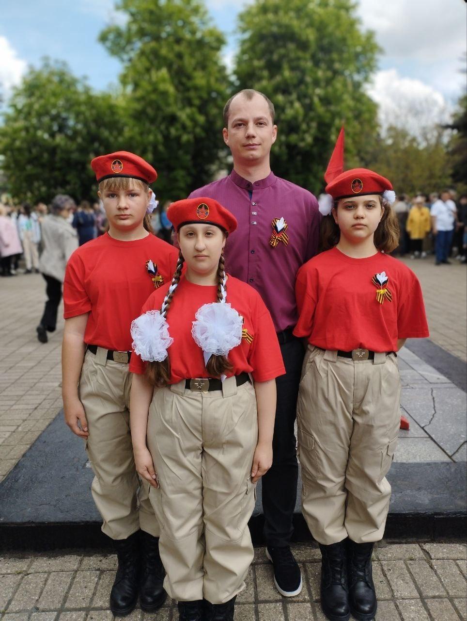 Сергей Желновач: Педагог из Дебальцево участвует в проекте «Учителя Донбасса — гордимся вами» Сергей Желновач: Педагог из Дебальцево участвует в проекте «Учителя Донбасса — гордимся вами»