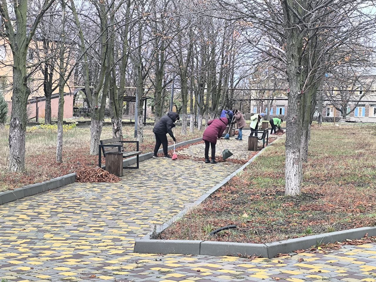 Сергей Желновач: Экологический субботник в Новолуганском: совместные усилия ради чистоты! Сергей Желновач: Экологический субботник в Новолуганском: совместные усилия ради чистоты!