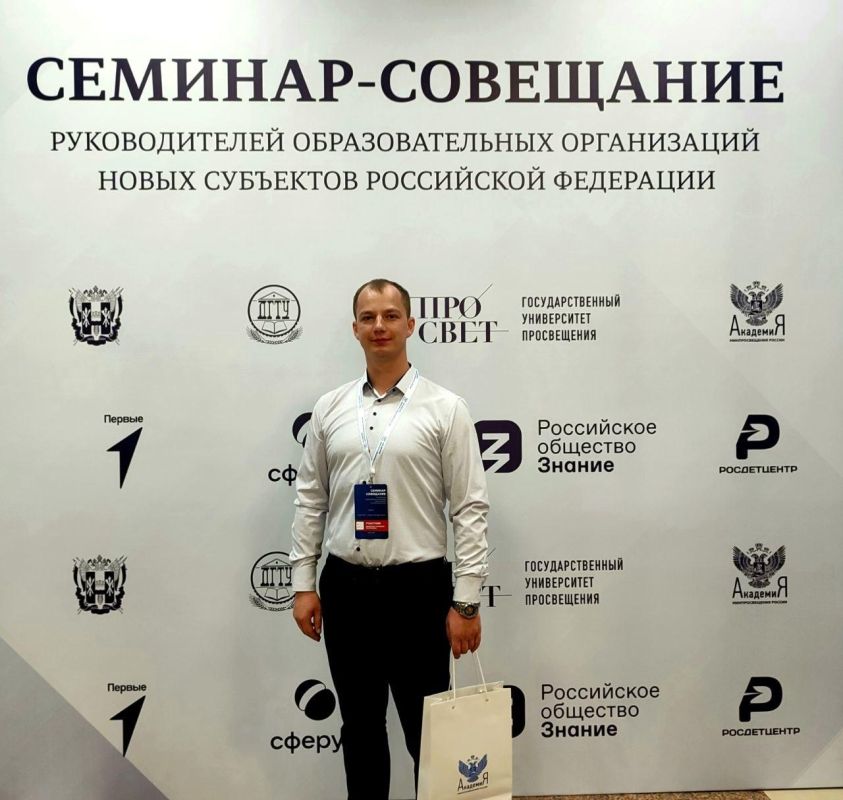 Сергей Желновач: Педагог из Дебальцево участвует в проекте «Учителя Донбасса — гордимся вами» Сергей Желновач: Педагог из Дебальцево участвует в проекте «Учителя Донбасса — гордимся вами»