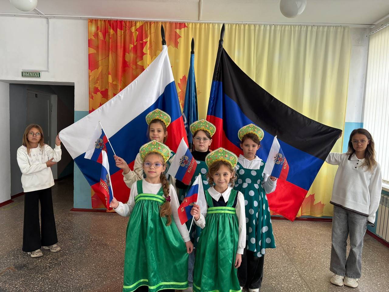 Учащиеся Портовской школы приняли участие во Всероссийской акции ко Дню народного единства