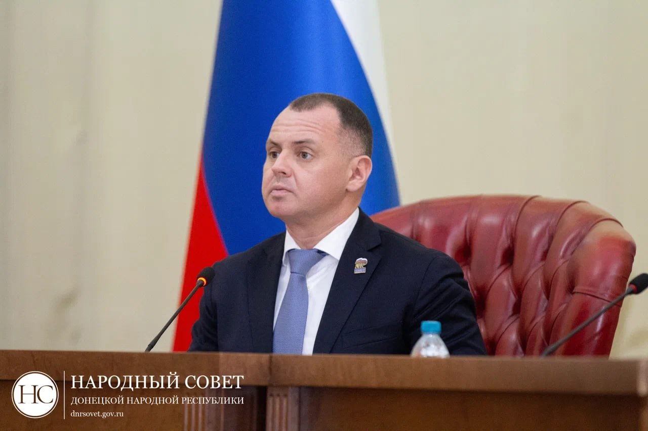 «Правительственный час» с участием врио министра молодежной политики Республики Денисом Шимановским «Правительственный час» с участием врио министра молодежной политики Республики Денисом Шимановским