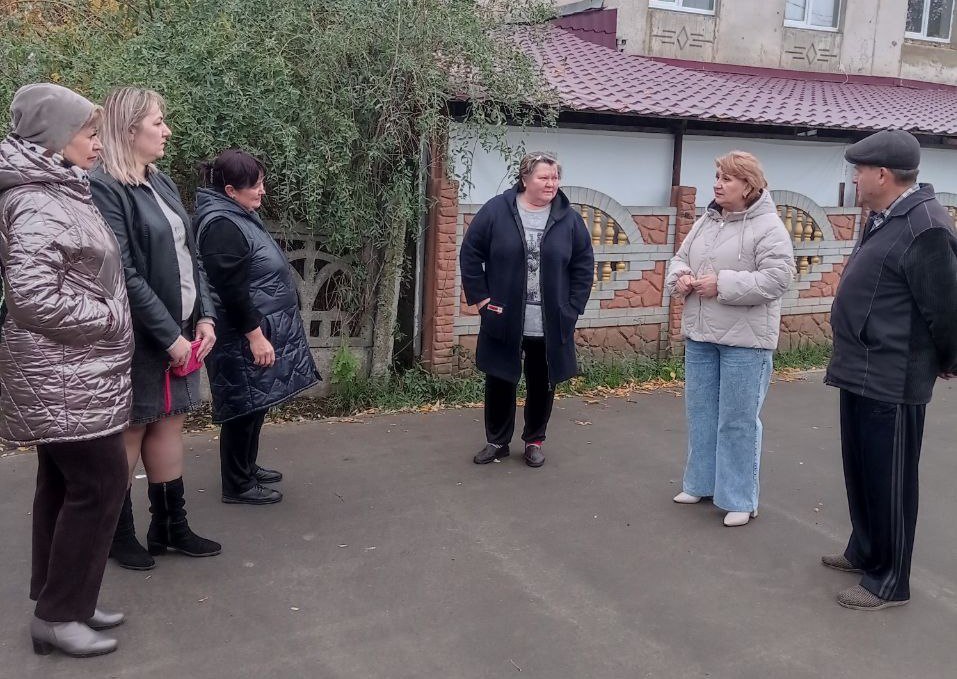 В с. Благодатное состоялась встреча начальника Благодатновского территориального отдела Инны Науменко с населением