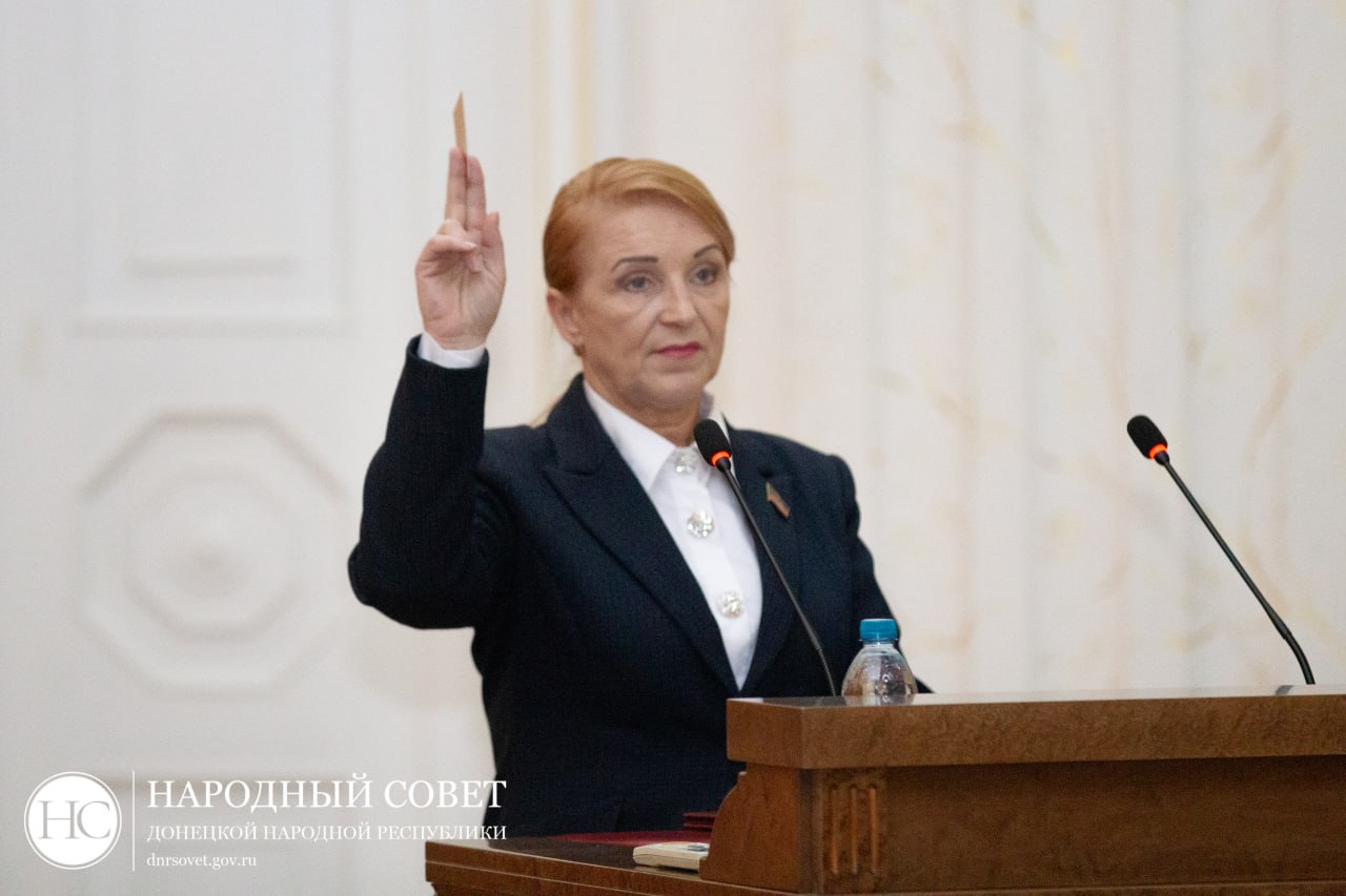 Фоторепортаж: Пленарное заседание Народного Совета ДНР Фоторепортаж: Пленарное заседание Народного Совета ДНР