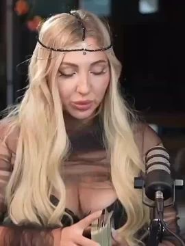 Таролог и трансгендер* на Украине сидят и решают судьбу нэзалэжной