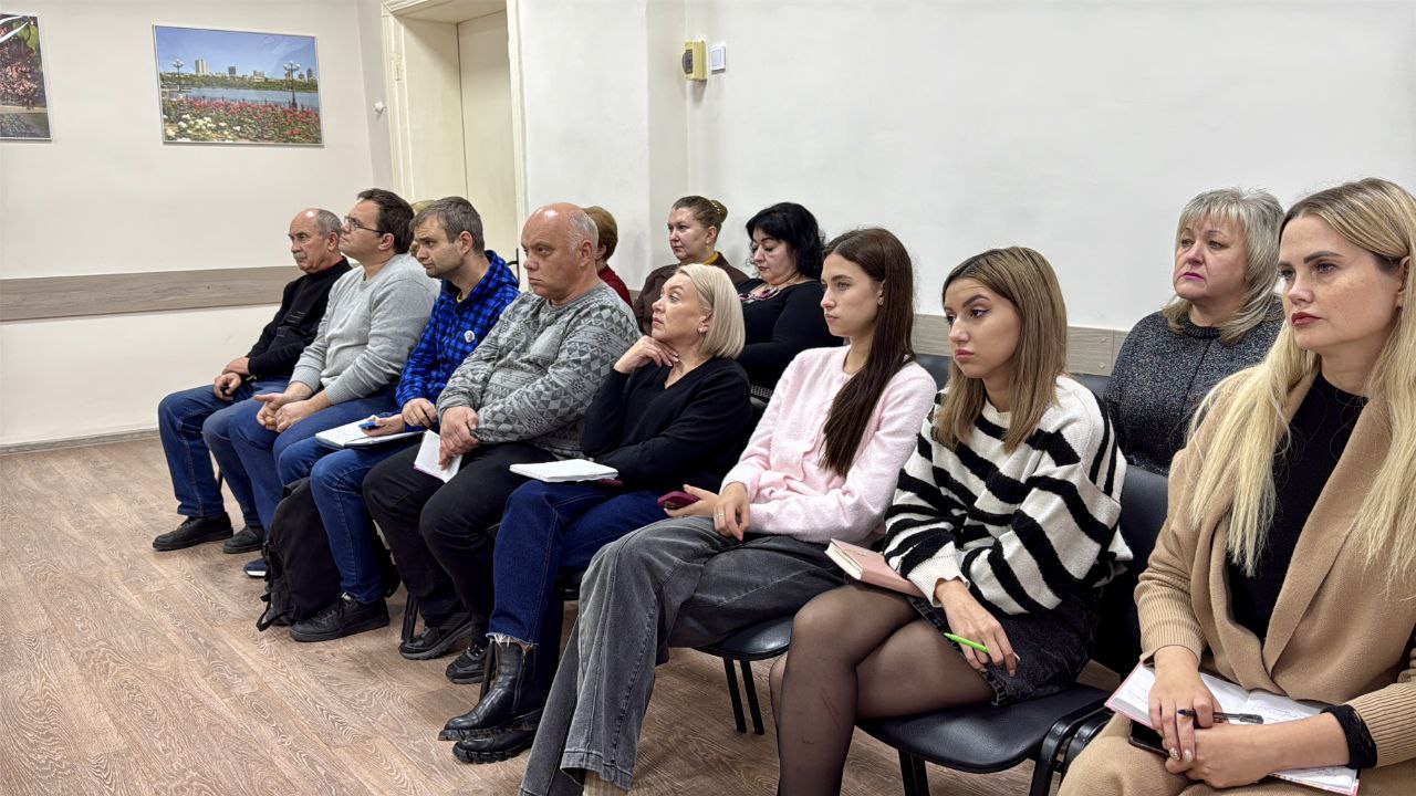 В Ворошиловском районе Донецка раскрыли секреты лидерства в социальном предпринимательстве! В Ворошиловском районе Донецка раскрыли секреты лидерства в социальном предпринимательстве!