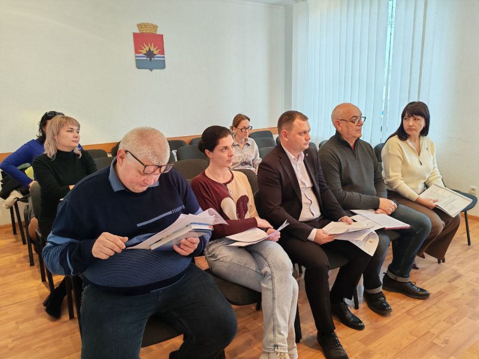 Заседания постоянных комитетов Заседания постоянных комитетов