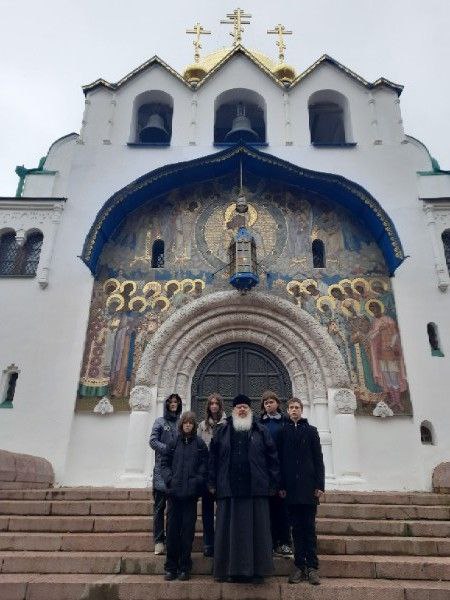 Александр Качанов: По благословению Высокопреосвящейннейшего Владимира митрополита Донецкого и Мариупольского и по приглашению директора музея "Исаакиевский собор" Мудрова Юрия Витальевича, а так же при содействии... Александр Качанов: По благословению Высокопреосвящейннейшего Владимира митрополита Донецкого и Мариупольского и по приглашению директора музея "Исаакиевский собор" Мудрова Юрия Витальевича, а так же при содействии...