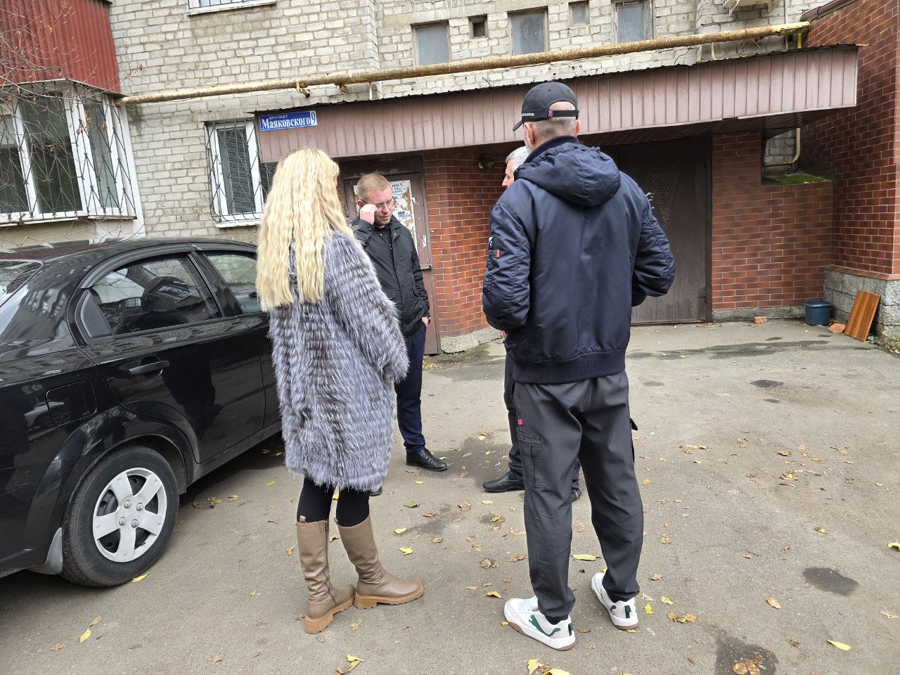 По поручению Главы ДНР Дениса Пушилина в Ворошиловском внутригордском  районе продолжаются встречи с населением