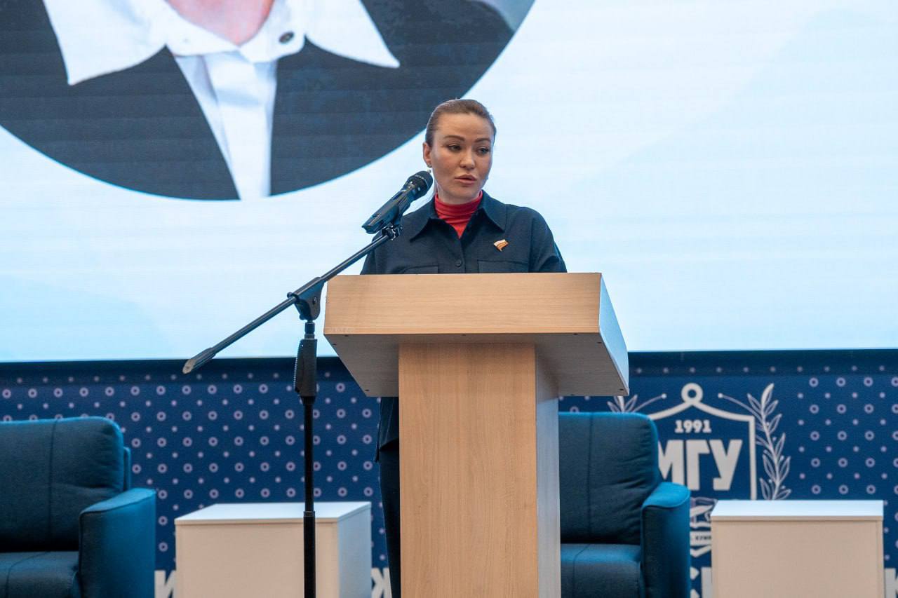 Наталья Никонорова: Вчера выступила на III форуме молодых дипломатов «Меркурий-2025», который прошел на базе Мариупольского государственного университета им. А. И. Куинджи Наталья Никонорова: Вчера выступила на III форуме молодых дипломатов «Меркурий-2025», который прошел на базе Мариупольского государственного университета им. А. И. Куинджи