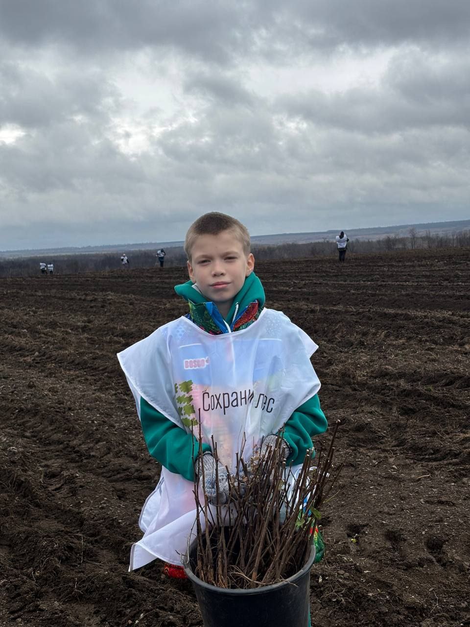Сотрудники Минприроды ДНР приняли участие в акции «Сохраним лес» Сотрудники Минприроды ДНР приняли участие в акции «Сохраним лес»
