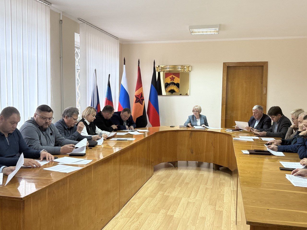 31 октября депутаты Шахтерского муниципального совета рассмотрели проекты муниципальных программ Шахтерского муниципального округа Донецкой Народной Республики