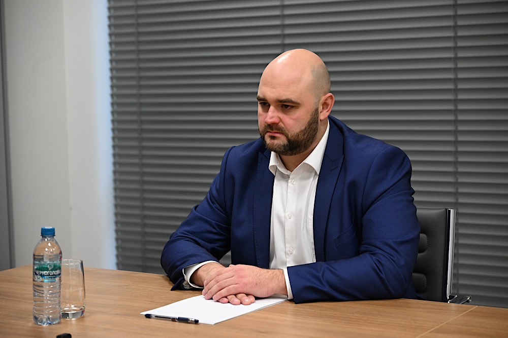 Глава Донецкой Народной Республики Денис Пушилин провел рабочую встречу с Яковом Ходосом в связи с утверждением его в должности министра имущественных и земельных отношений ДНР Глава Донецкой Народной Республики Денис Пушилин провел рабочую встречу с Яковом Ходосом в связи с утверждением его в должности министра имущественных и земельных отношений ДНР