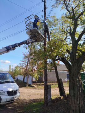 Наталья Великодная: Продолжаем работы по восстановлению уличного освещения в населенных пунктах Тельмановского округа