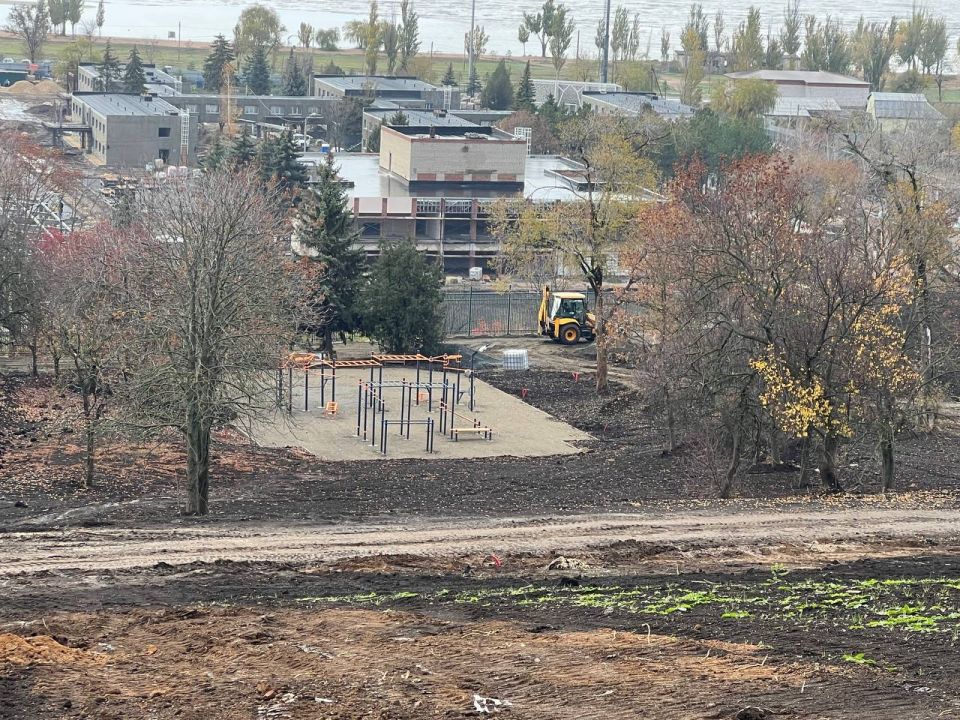 В Мариуполе создают современный парк отдыха у Азовского моря В Мариуполе создают современный парк отдыха у Азовского моря