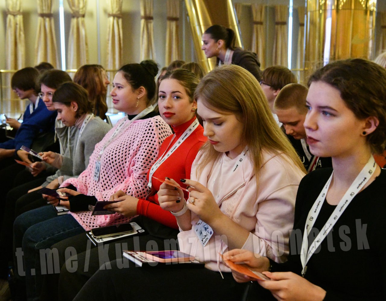 Алексей Кулемзин: Принял участие в мероприятии по поддержке добровольческой деятельности студентов Донецкой Народной Республики «#ДоброРаботает» Алексей Кулемзин: Принял участие в мероприятии по поддержке добровольческой деятельности студентов Донецкой Народной Республики «#ДоброРаботает»