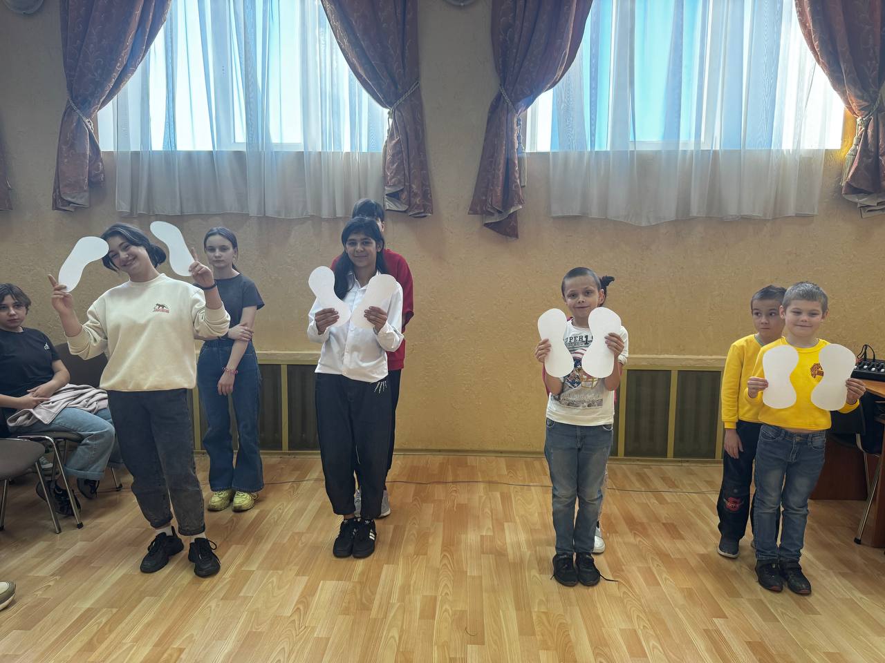 «Наша дружная семья»: Вечер тепла и единства в Амвросиевском детском доме «Росток» «Наша дружная семья»: Вечер тепла и единства в Амвросиевском детском доме «Росток»