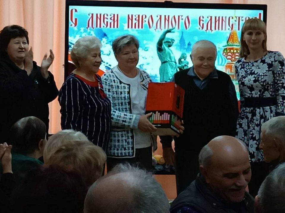 День единства – в единстве ветеранов День единства – в единстве ветеранов