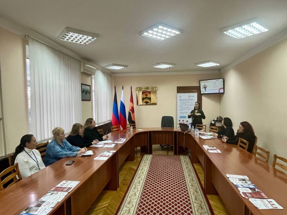 В Шахтерске прошел ряд мероприятий в рамках партийного проекта Единой России «Предпринимательство» В Шахтерске прошел ряд мероприятий в рамках партийного проекта Единой России «Предпринимательство»