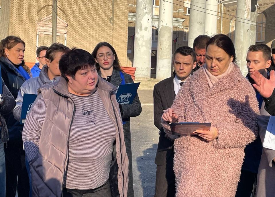 Анна Кондрыкинская: Проблемы с водоснабжением в посёлке Абакумова в Кировском районе — реальный вопрос, который сейчас стоит перед нами Анна Кондрыкинская: Проблемы с водоснабжением в посёлке Абакумова в Кировском районе — реальный вопрос, который сейчас стоит перед нами