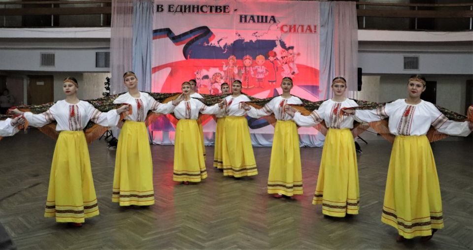 Игорь Мартынов: Праздничный концерт, посвященный Дню народного единства Игорь Мартынов: Праздничный концерт, посвященный Дню народного единства