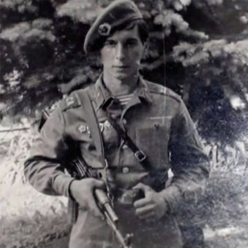 Карен — сын Таривердиева. Он мог стать представителем золотой молодежи СССР, но предпочёл пойти своим путём — Афганистан