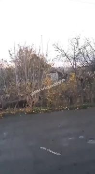 Появилось видео полёта сразу двух «Черных ястреба» к Покровску