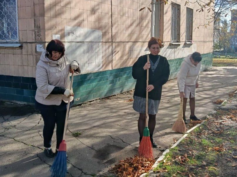 В Снежном продолжается акция «Чистая страна» В Снежном продолжается акция «Чистая страна»