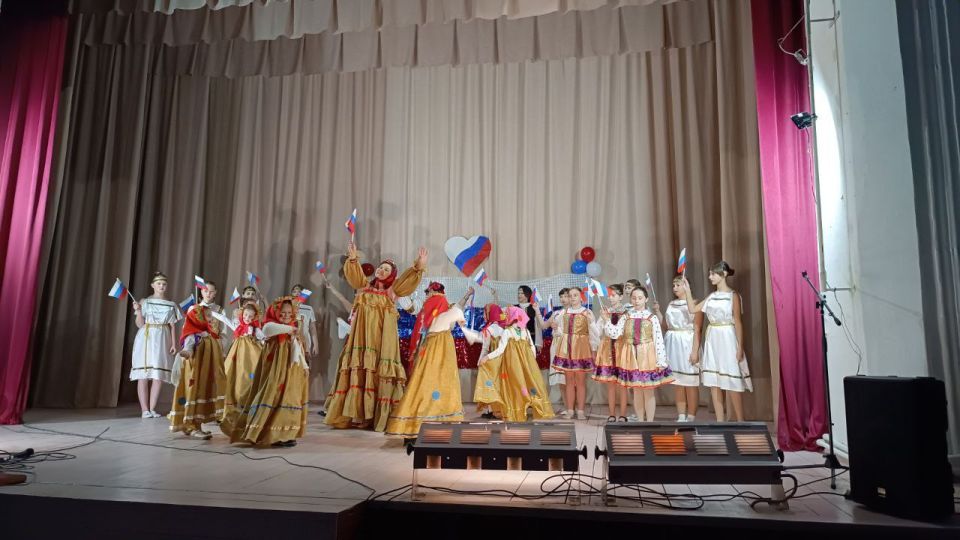 Николай Михайлов: В Стыле прошла литературно-музыкальная композиция «Мы единое целое», посвященная Дню народного единства Николай Михайлов: В Стыле прошла литературно-музыкальная композиция «Мы единое целое», посвященная Дню народного единства