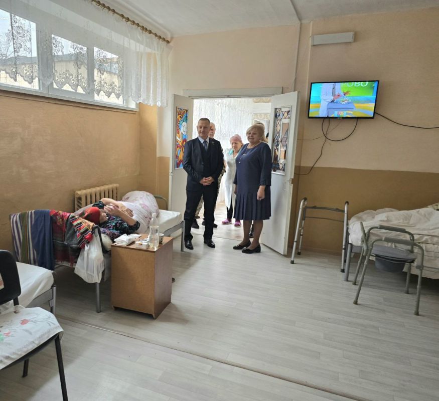 Дмитрий Огилец: В рамках работы Комитета и выполнения поручения Главы Донецкой Народной Республики Дениса Владимировича Пушилина по мониторингу хода отопительного сезона, посетил сегодня Комплексный центр социального... Дмитрий Огилец: В рамках работы Комитета и выполнения поручения Главы Донецкой Народной Республики Дениса Владимировича Пушилина по мониторингу хода отопительного сезона, посетил сегодня Комплексный центр социального...