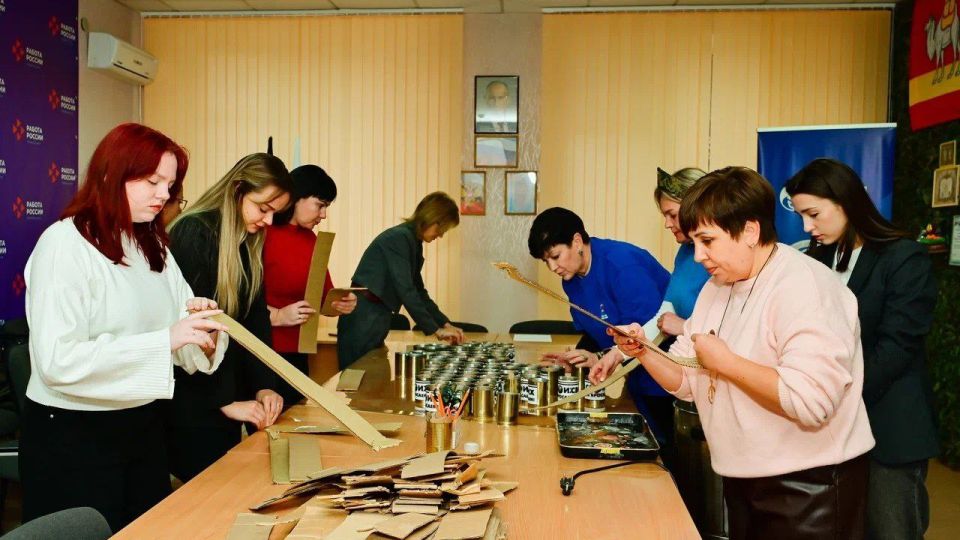 "Наша сила - в единстве". В преддверии праздника Народного Единства, Женский клуб «Вектор жизни - Работа для СВОих» совместно с Женским движением «Единая Россия» провел мероприятие приуроченное к этому празднику "Наша сила - в единстве". В преддверии праздника Народного Единства, Женский клуб «Вектор жизни - Работа для СВОих» совместно с Женским движением «Единая Россия» провел мероприятие приуроченное к этому празднику